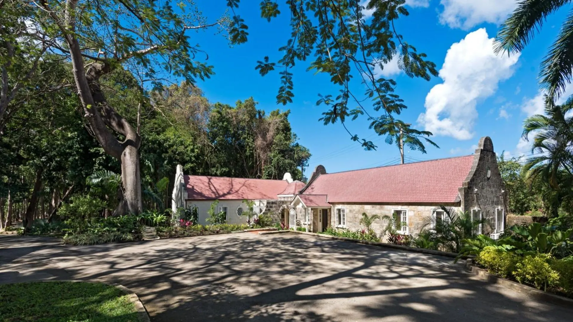 Porters Villa by Blue Sky Luxury Saint James